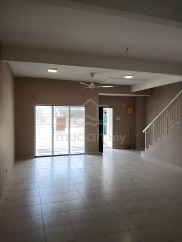 FREEHOLD Aman Putri U17 Shah Alam | 2 Storey | 4R3B 1