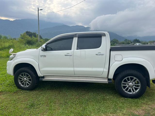 2015 Toyota HILUX 3.0 G VNT (A) - 3
