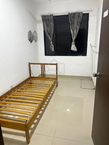 Ken Rimba Condominium 1 Small Room For Rent 1