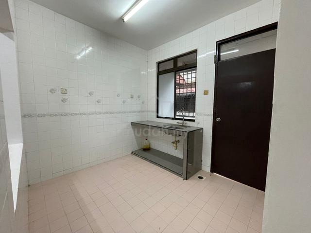 tmn sri yaacob JLN PUTRA 2 sty LOW COST original FULL LOAN freehold 3