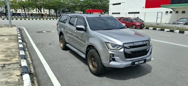 2022 Isuzu D-MAX AUTO PLUS 1.9L (A) - 1