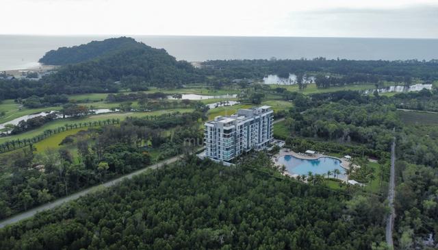 Land with Amazing Golf Course & Sea Views 1