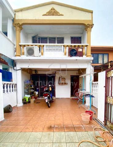 RENOVATED ‼️ Double Storey Terrace, Taman Serdang Raya 1