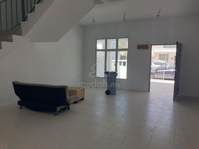 Bare unit double storey at Taman Scientex Jasin Mutiara, Melaka. 2