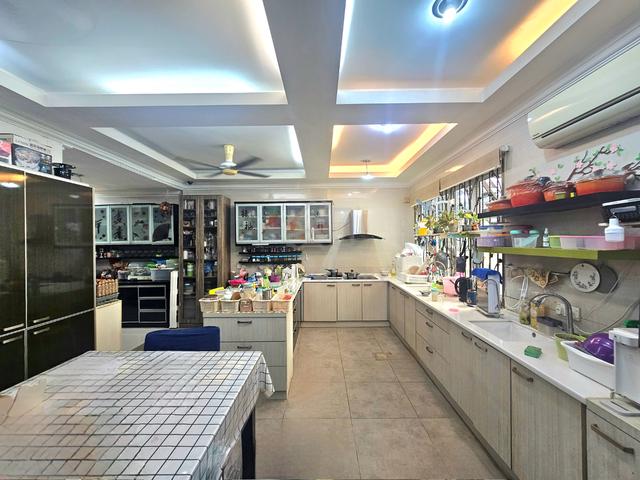 [FULL RENO+Attic Floor] 2 Storey Tmn Mutiara Indah 2 Puchong [Guarded] 1