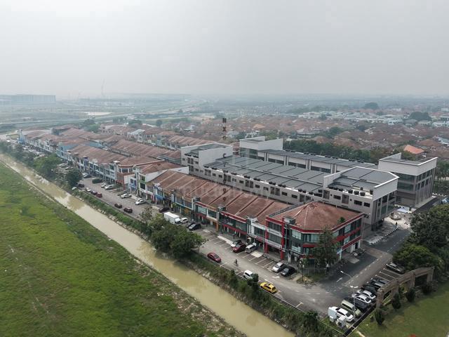 BRAND NEW UNIT!! Aman Perdana Klang Double Storey Shoplot 1