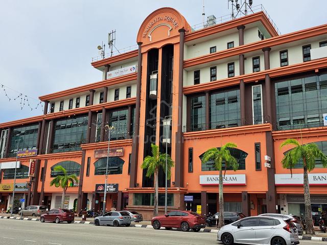 MAHKOTA SQUARE Shop Ground Floor Strategic Prominent frontage 2