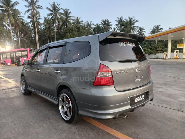 2012 Nissan GRAND LIVINA 1.8 PREMIUM/AUTECH MC - 4