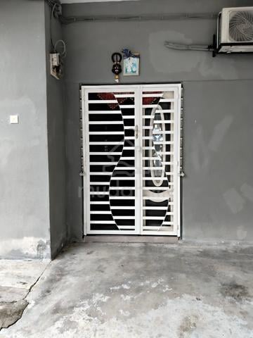 Fully Renovated Single Storey Taman Semarak 2, Nilai DETAILS ======= 1