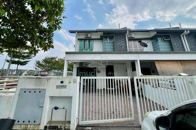 Selangor Puncak Alam Leasehold 2-Storey Terraced House For Sale 1