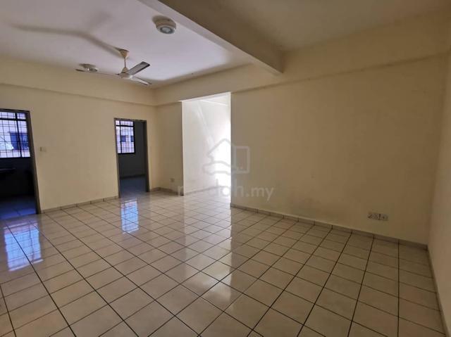 Taman Suria Shop Apartment 1