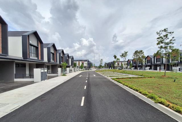 DIRECT OWNER FREEHOLD Elmina East Ilham Residence Shah Alam Terrace 3