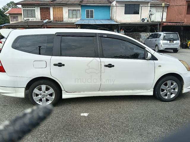 2011 Nissan GRAND LIVINA 1.6 IMPUL (A) - 4