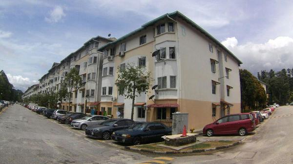 Impian Apartment 1