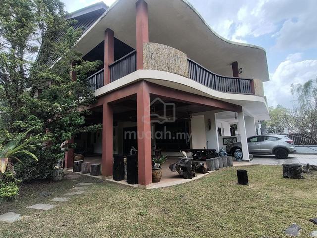 2 Storey Corner Cluster With Private Koi Pond Horizon Hills Golf East 1