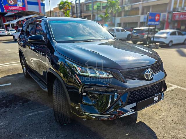 2018 Toyota FORTUNER 2.4 VRZ 4X4 2GD-FTV (A) - 1