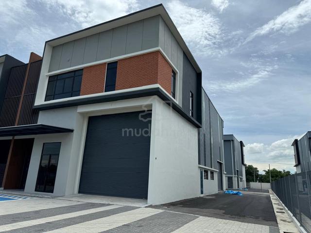 Brand New Semi Detached Factory Paramount Palmera Bukit Minyak 1