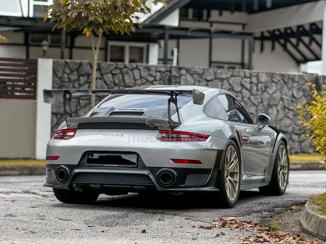 2018 Porsche 911 3.8 GT2 RS Weissach FSR WTY2027 - 4
