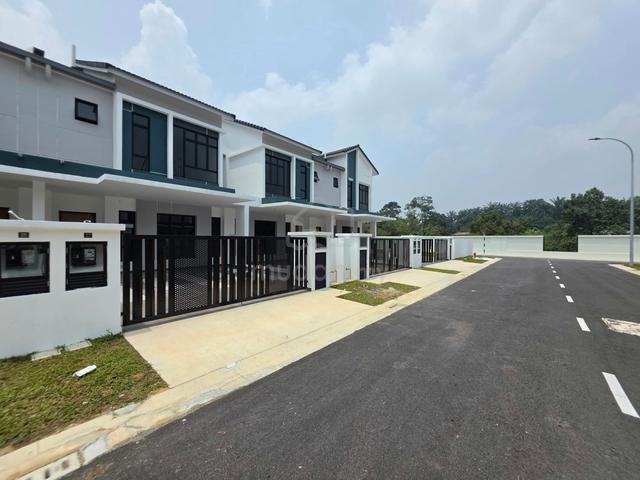 Impian Emas Iconia Double Storey Full loan Kempas Utama Setia Tropika 1