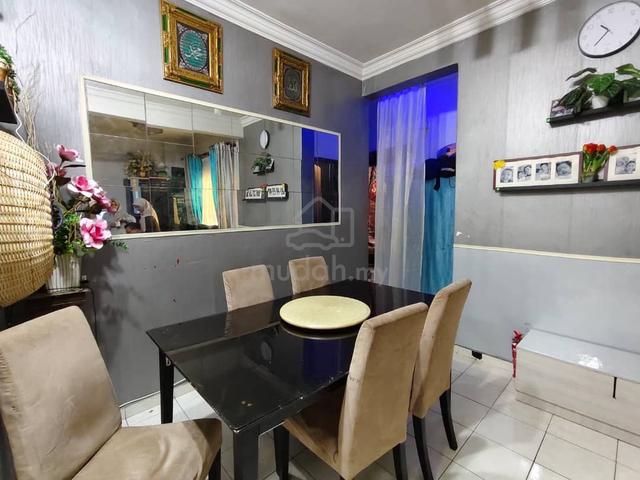 Low entry Apartment Selesa, Kajang 1