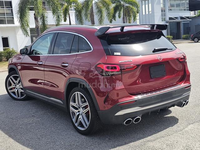 Mercedes Benz GLA45S 2.0 4MATIC 8 Speed TURBO AMG - 2