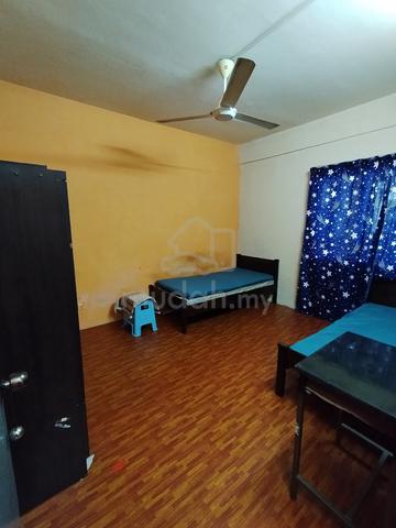 Bilik Sewa Lelaki Pangsapuri Rimba 2 Seksyen 16 UiTM Shah alam 1