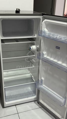 haier refrigerator - photo 3 of 4