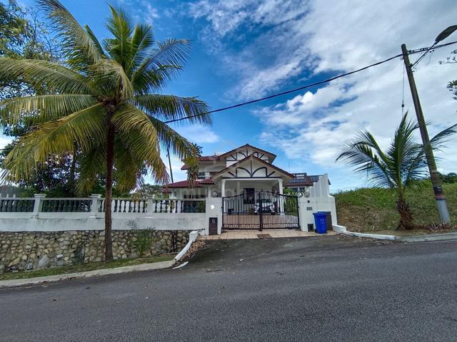Prime Area Double Storey Bungalow Seksyen 9 Shah Alam 1