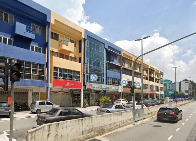 *Facing Main Road & With Lift* Jalan Ipoh, KL 4sty Shop For Rent 1