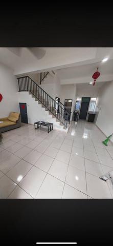Below Value 2 Storey House For Sale At Taman Kelubi idaman Jasin 1