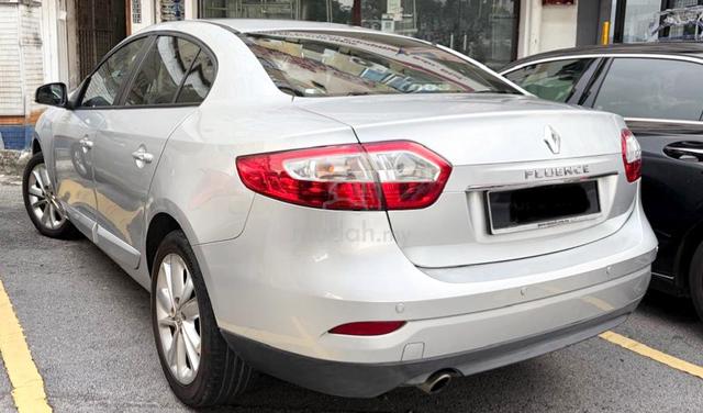 Renault FLUENCE 2.0(A)PREMIUM LUXURY EDITION*r2015 - 2