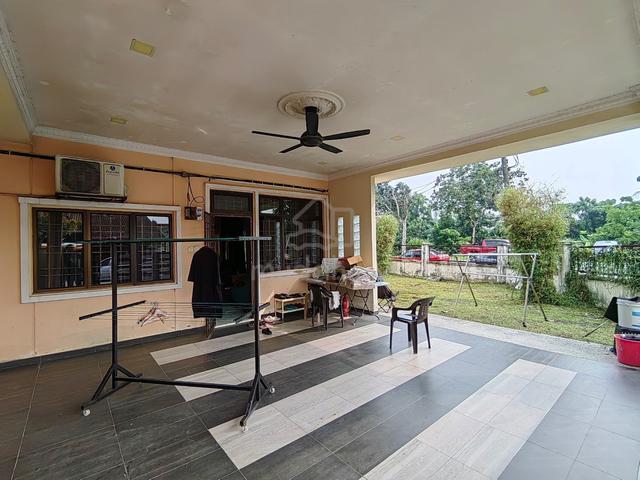 CORNER LOT + RENOVATED- 1 Storey Bandar Putera (Daisy) Klang 1