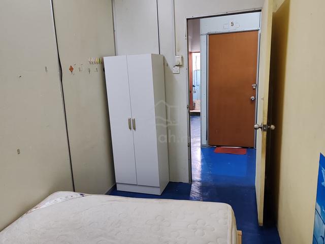 Fully furnished ROOM at Taman Klang Utama, Klang 1