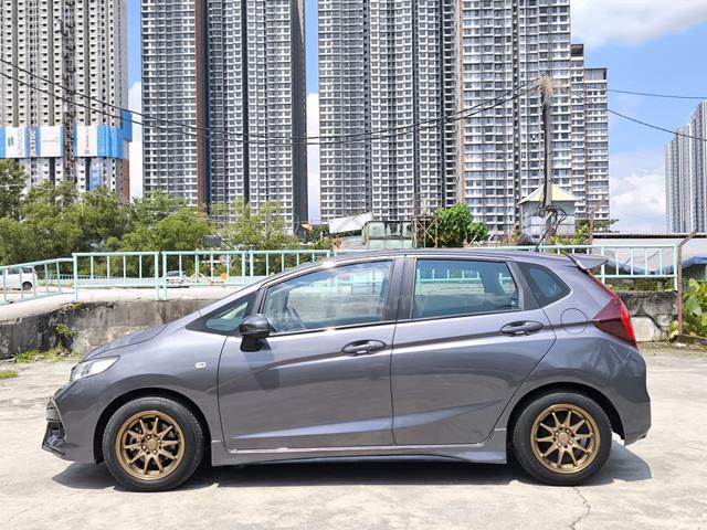 2017 Honda JAZZ 1.5 E (A) FIT RS LOOK - 4