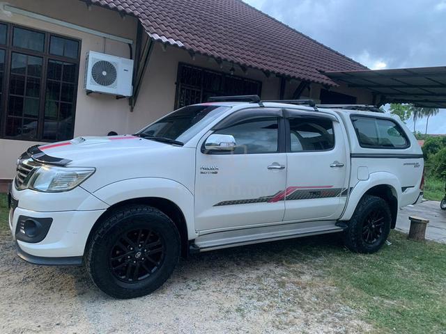 2015 Toyota HILUX 3.0 G TRD SPORTIVO (A) - 2