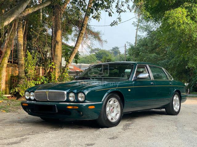 1999 Jaguar Daimler 4.0 L V8 LWB - 1