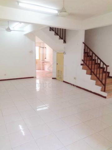 [Spacious Size] 3 Sty Terrace Seksyen U5/122B Jalan Uranus Subang 1