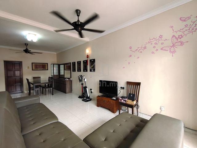 Below Value Free Hold Taman Bukit Cheng 1st Floor Town House For Sale 1