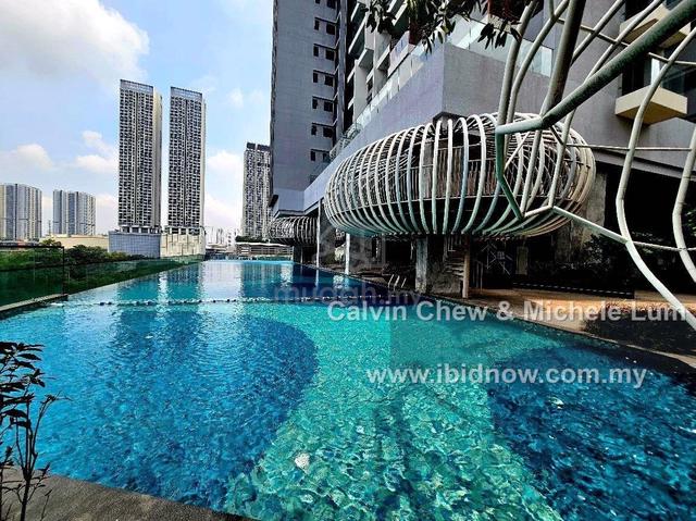 SkyLuxe On The Park 1