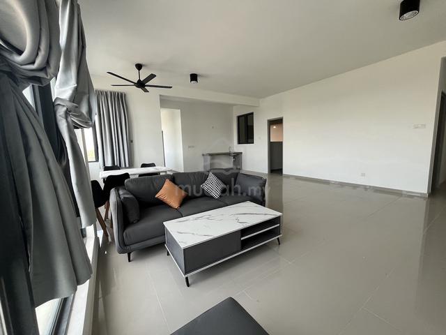 The Louvre @ Country Heights 1