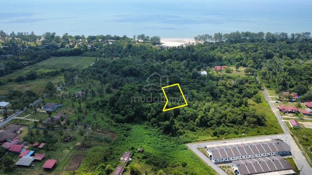 Tanah Setengah Ekar Pantai Cempaka 1