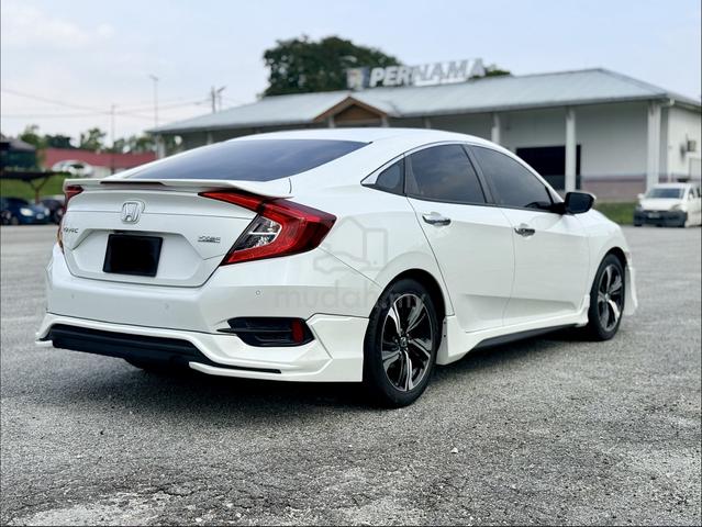 Honda Civic 1.5 TCP 2016 Direct Owner - 3