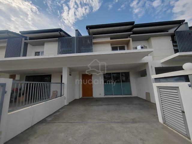 Good Condition Rawang Garland 1 Kota Emerald 1