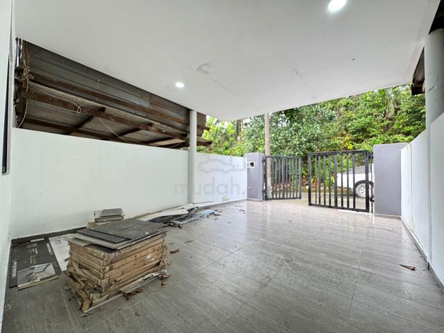 Double Storey Jalan Makmur Taman Makmur Kulai UNBLOCKED VIEW FULL RENO 3
