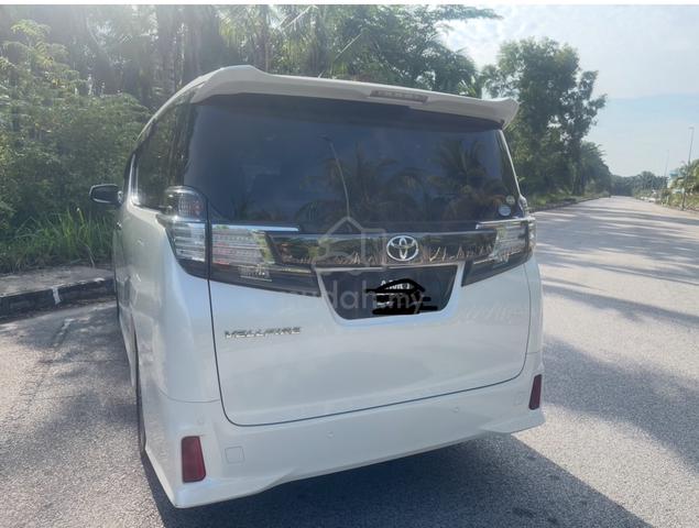 2017 Toyota VELLFIRE 2.5 Z GOLDEN EYES (A) - 1