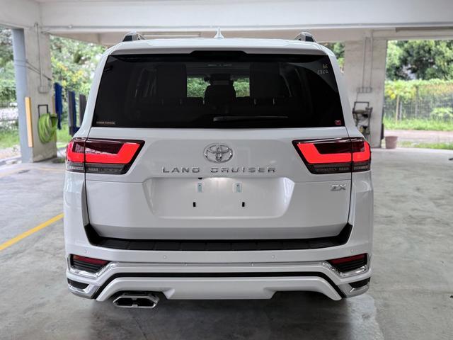 2025 Toyota LANDCRUISER 3.5 ZX JBL SR Modelista - 4