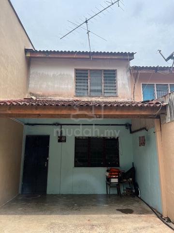 Rumah Sewa Low Cost 1