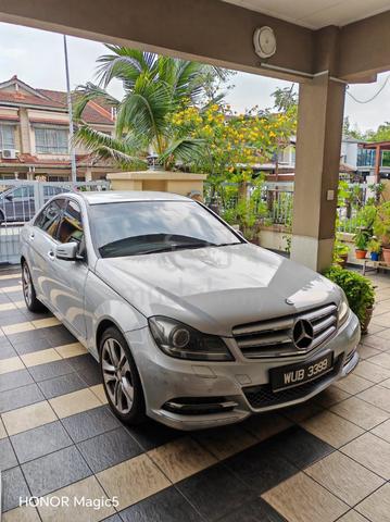 2013 Mercedes Benz C-CLASS 1.8 200 CGI BLUEEFCY - 1