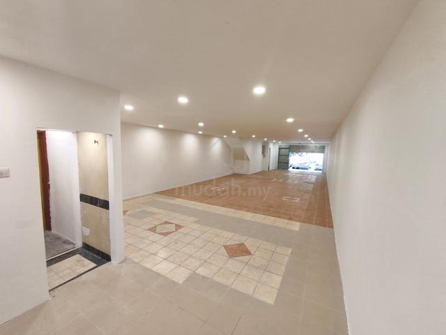 Hot Area Ground Floor Shop 22x75 Bandar Sunway 1