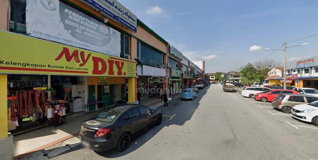 pusat perdagangan selaseh 2 sty shoplot- 22x70-batu caves @ sri gomabk 1